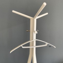 Cascando Kleiderbügel Plus verkehrsweiss 1024.w 