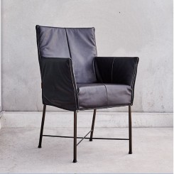 Montis Geraldine Stuhl lederbezogen 