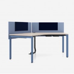 Nowy Styl SQart Schreibtisch I-Leg A120 mit Schutzpaneel, konfigurierbar 