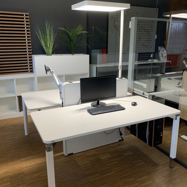 Assmann Antaro Doppelarbeitsplatz inkl. Applica Modul Ausstellungsstück 