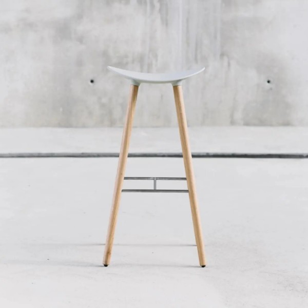 Enea Coma Holz Barhocker mit Kunststoffsitzschale "hoch" 