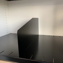 Assmann Buchstütze für Stahlfachböden BTZ40 