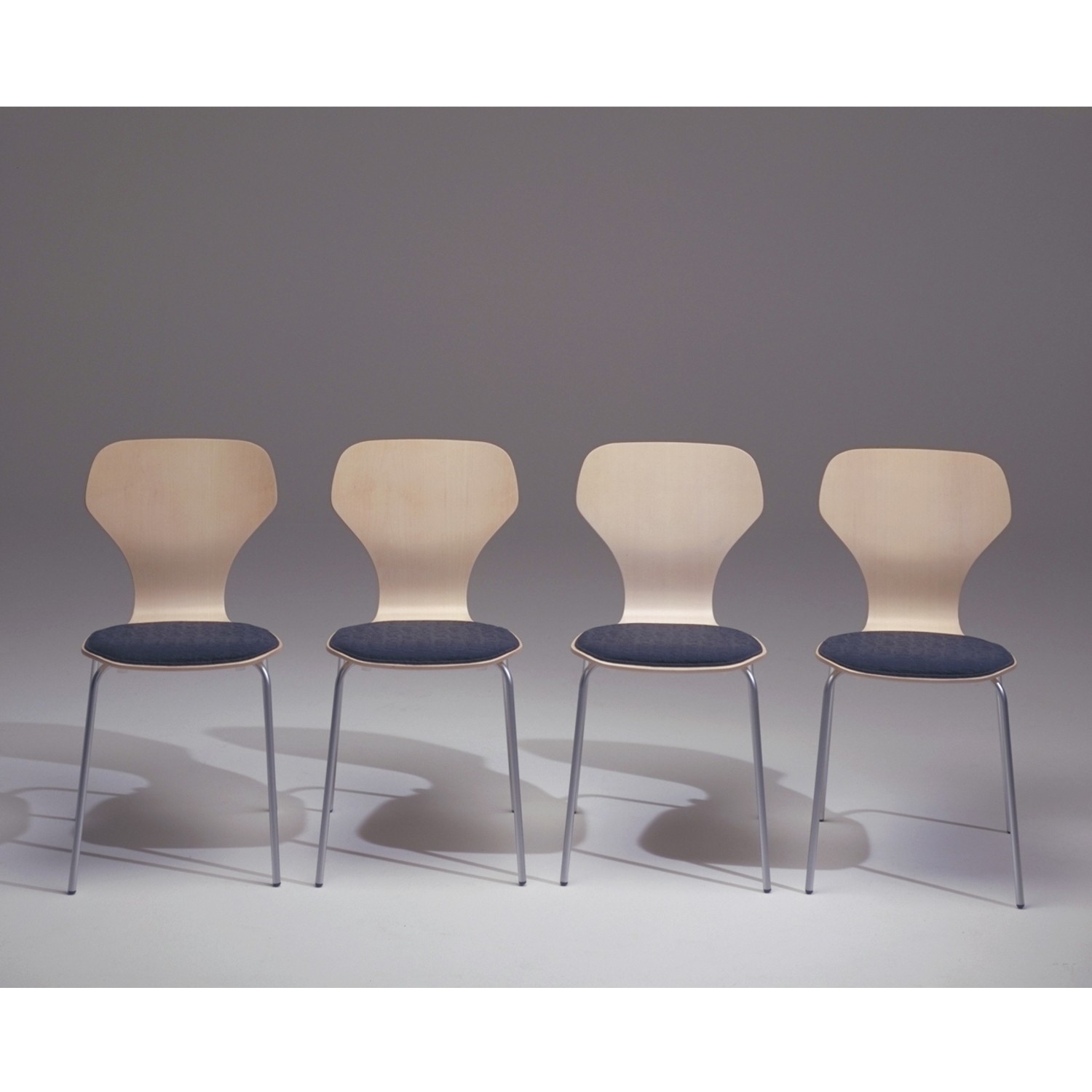 Klassischer Stuhl Classic von Hudevad Furniture (früher Danerka) | im ...